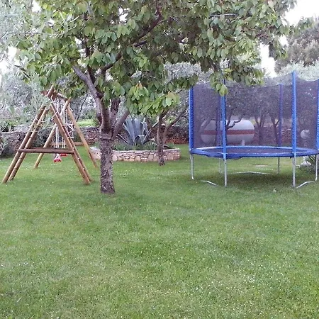 Holiday home Natalia Peroj, Mit Privaten Pool Peroj